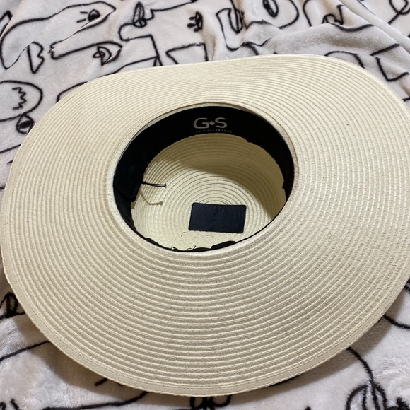 Gesu Salvatore sun protection hat. - Picture 5 of 13